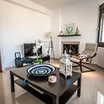 Magical Seaside Town Boutique Apts 2 كيوبارِسِيا