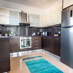 شقة Magical Seaside Town Boutique Apts 2