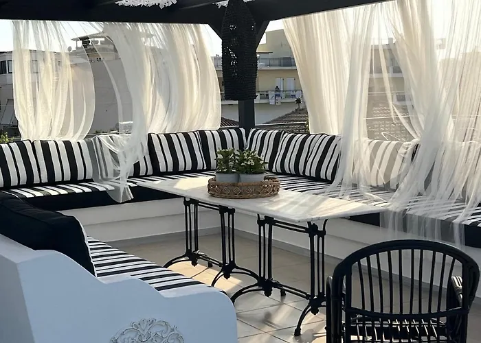 Magical Seaside Town Boutique Apts 2