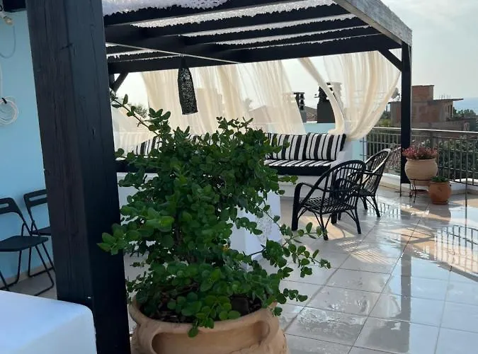 Magical Seaside Town Boutique Apts 2 * Кипарисия