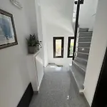 Magical Seaside Town Boutique Apts 2 Apartament