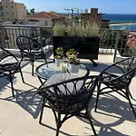 Magical Seaside Town Boutique Apts 2 Apartament