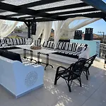 Magical Seaside Town Boutique Apts 2 Apartament