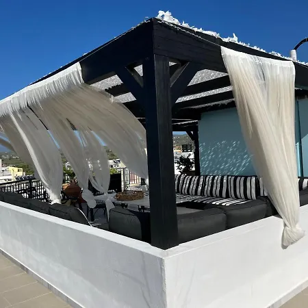 Magical Seaside Town Boutique Apts 2 *