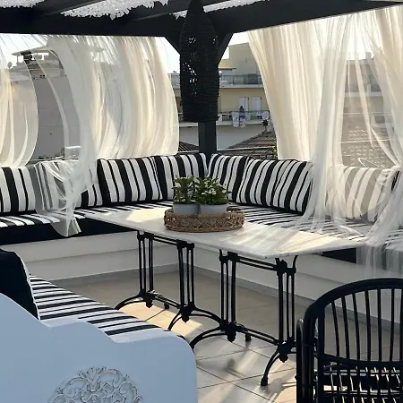 Magical Seaside Town Boutique Apts 2