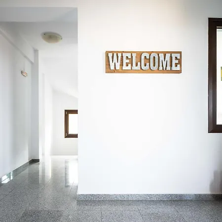 Appartement Magical Seaside Town Boutique Apts 2 *