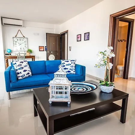 Magical Seaside Town Boutique Apts 2 *