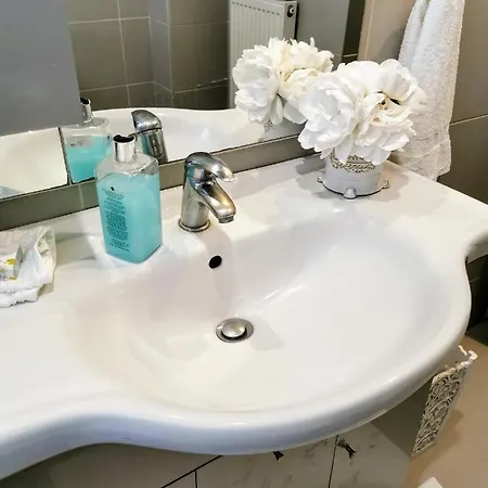 Magical Seaside Town Boutique Apts 2