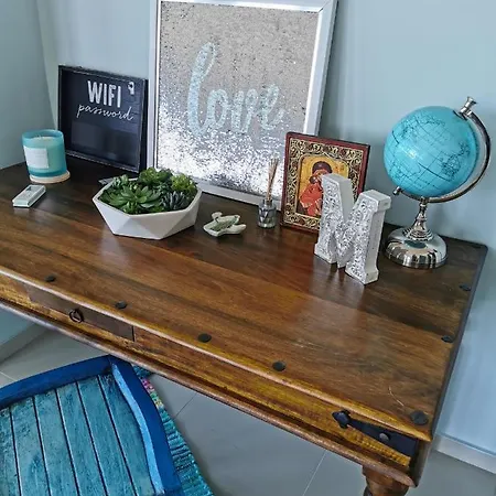 Daire Magical Seaside Town Boutique Apts 2 *