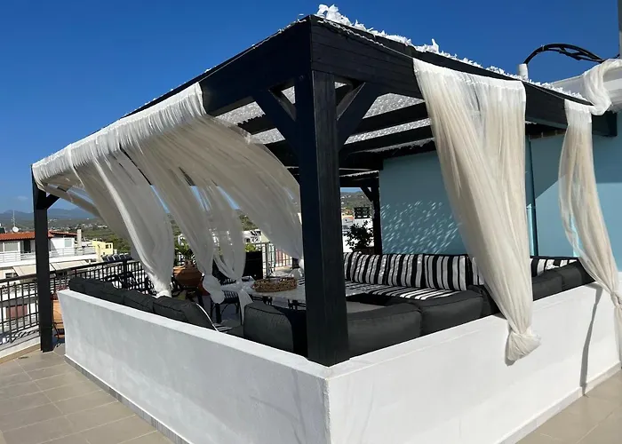 Magical Seaside Town Boutique Apts 2 *