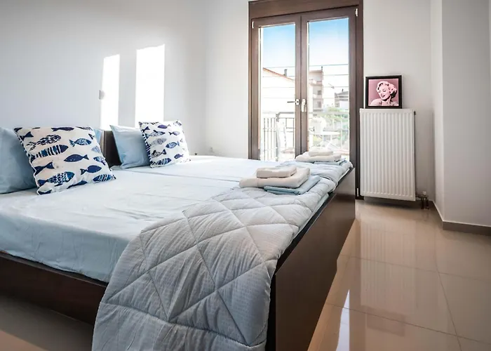 Magical Seaside Town Boutique Apts 2