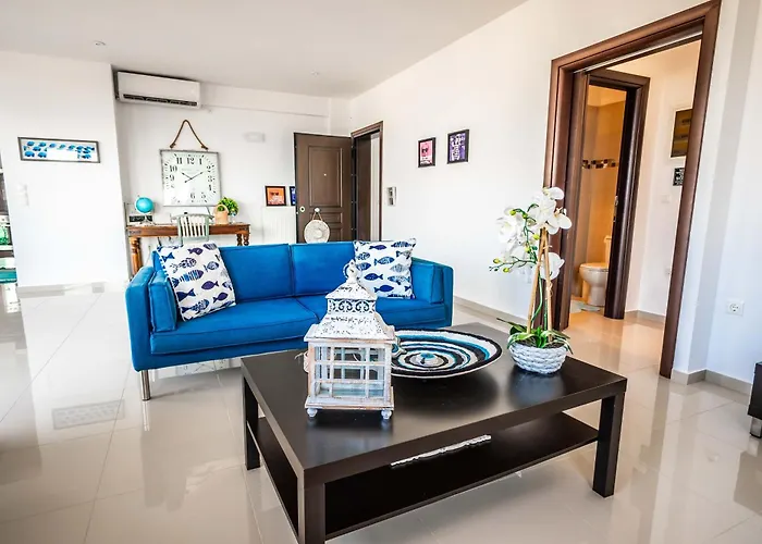 Magical Seaside Town Boutique Apts 2 *