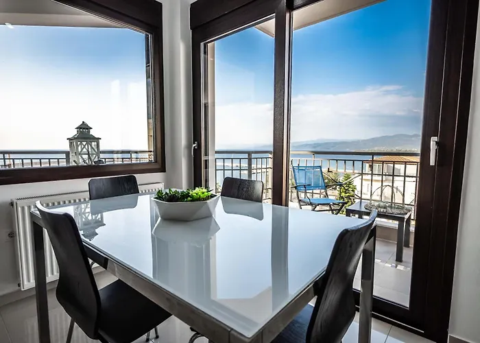 Magical Seaside Town Boutique Apts 2 Kyparissia