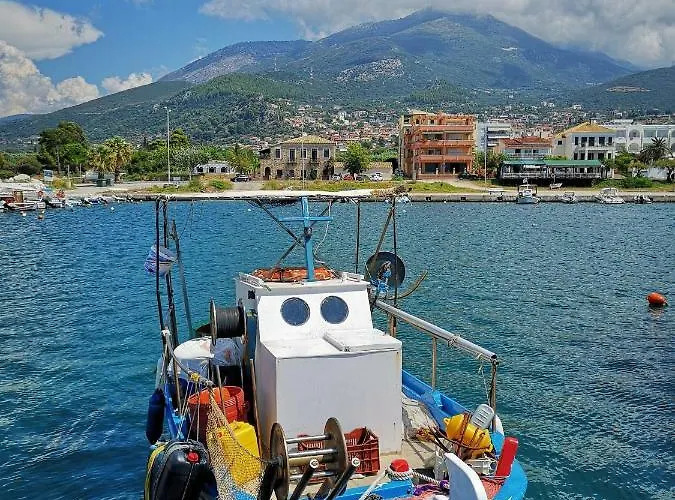 Magical Seaside Town Boutique Apts 2 *